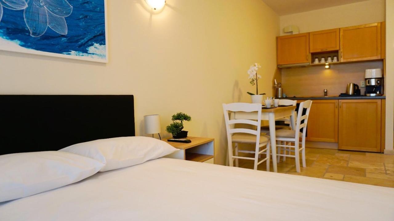 Hc Apartments Kaliakria Topola Luaran gambar