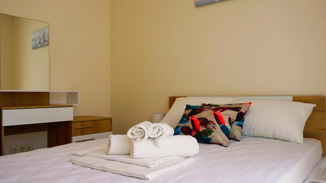 Hc Apartments Kaliakria Topola Luaran gambar