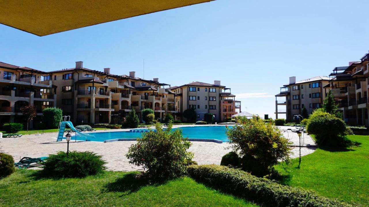 Hc Apartments Kaliakria Topola Luaran gambar